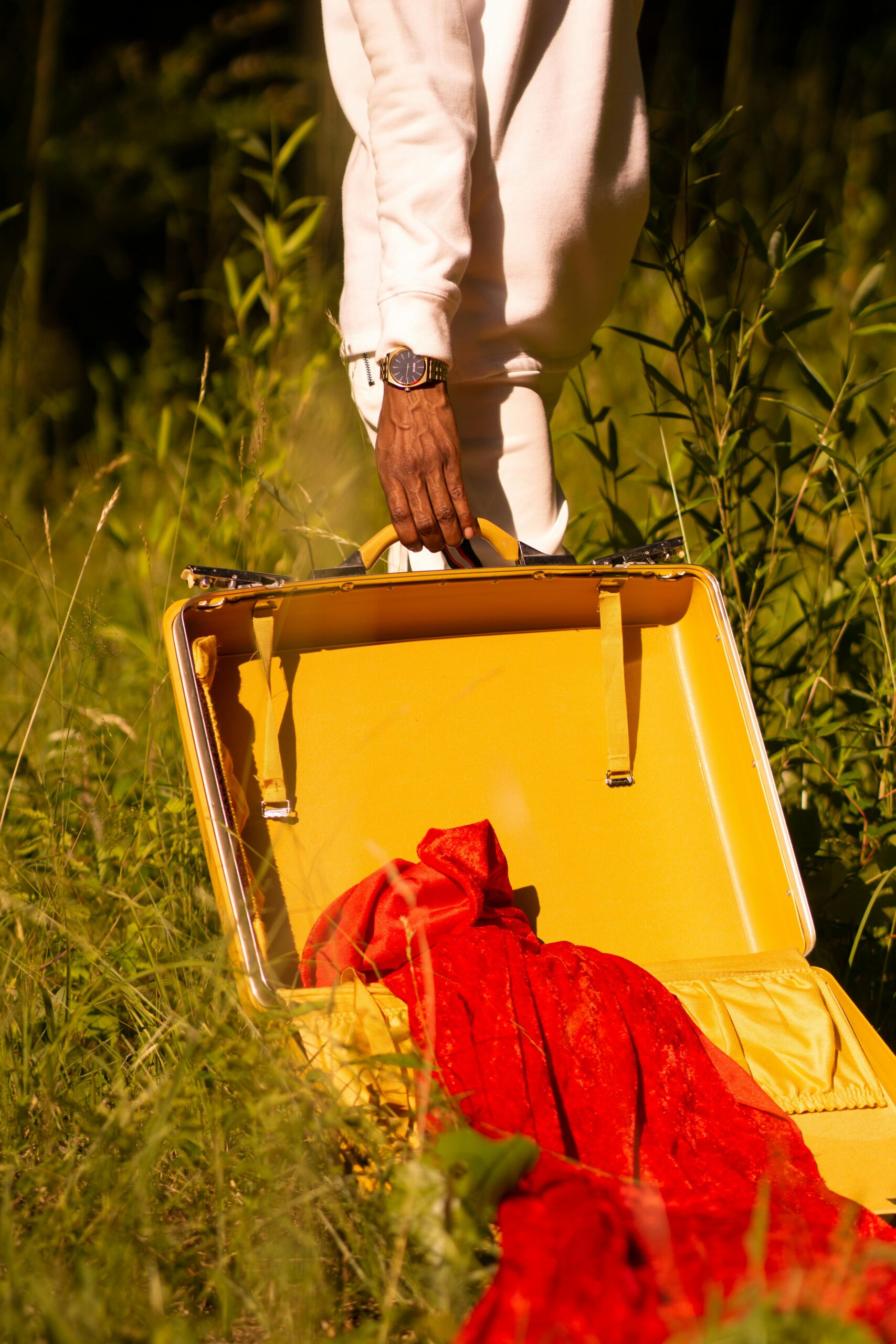 oversharing ili pretjerano dijeljenje informacija o sebi ili svojoj prošlosti